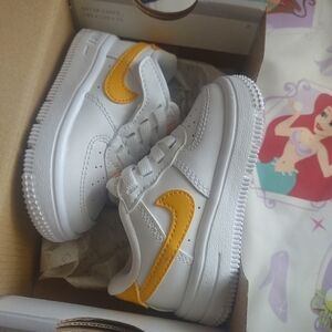 Nike Force Low 1 Easy One Kids White and "University Gold" Sneakers